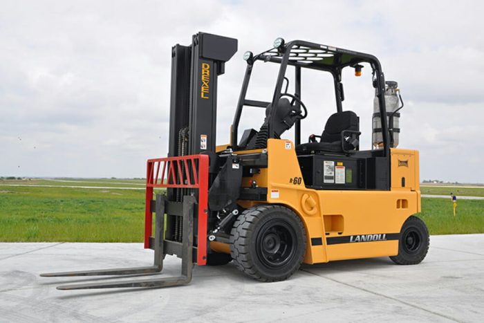 R60I5 FORKLIFT