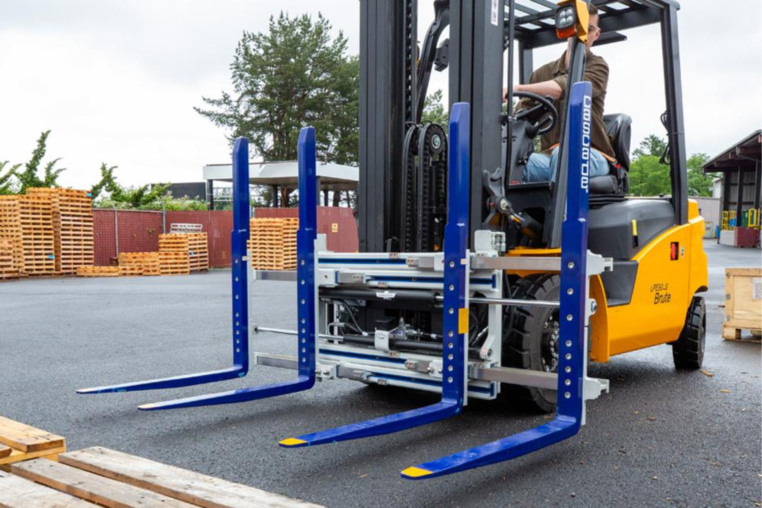 SINGLE-DOUBLE-PALLET HANDLER